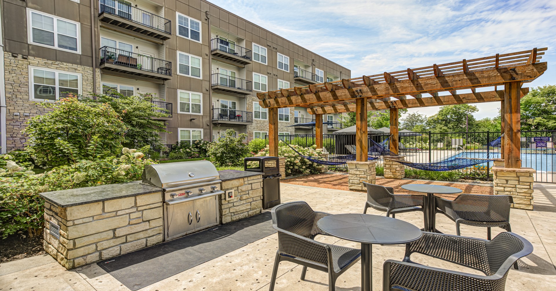 Verge Apt Grill